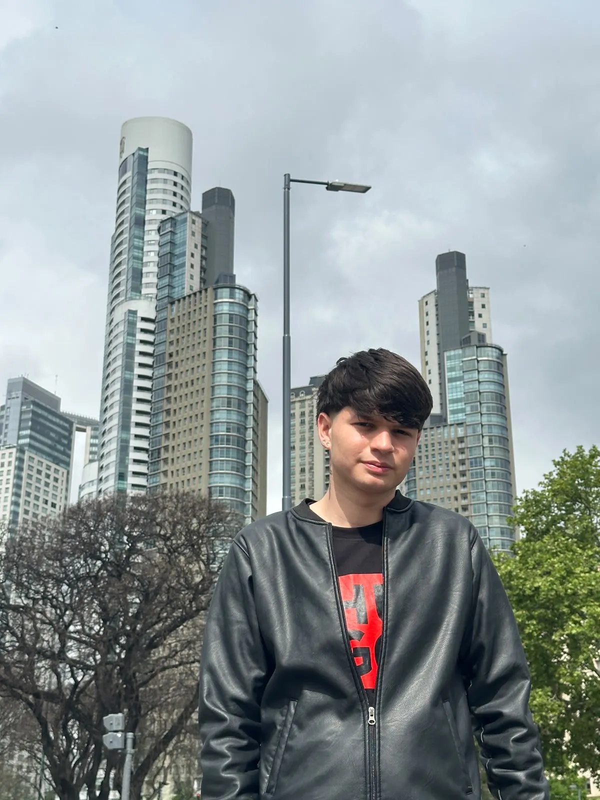 Santiago, protagonista de sus 18 años